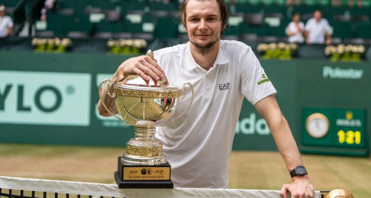 Alexander Bublik, Halle