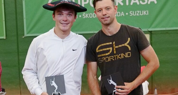 Inaki Montes-De La Torre, Open Laukariz