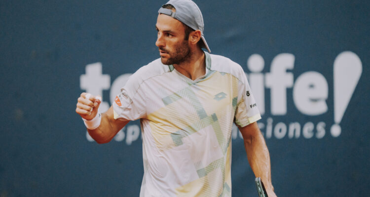 Stefano Travaglia, Todi