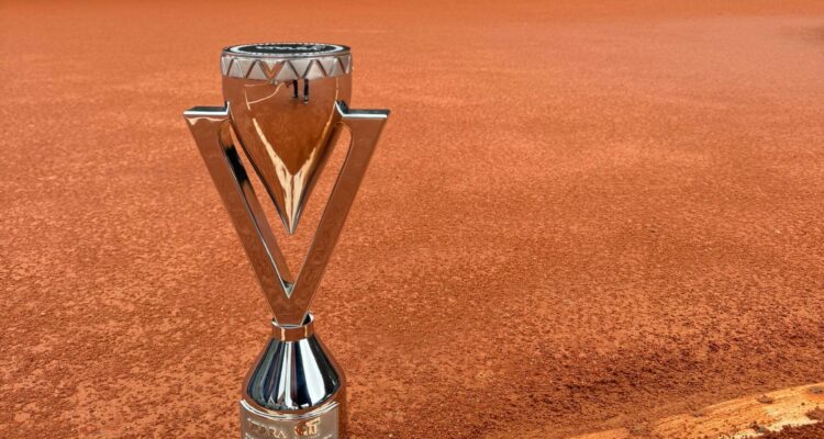 Trophy of the Copa Internacional de Tenis Curitiba