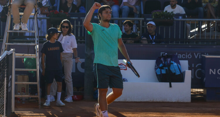 Miomir Kecmanovic, Copa Faulconbridge, Valencia