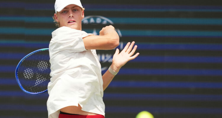 Cruz Hewitt